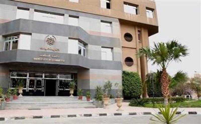 جامعة العريش تشارك في أسبوع شباب الجامعات بجامعة حلوان