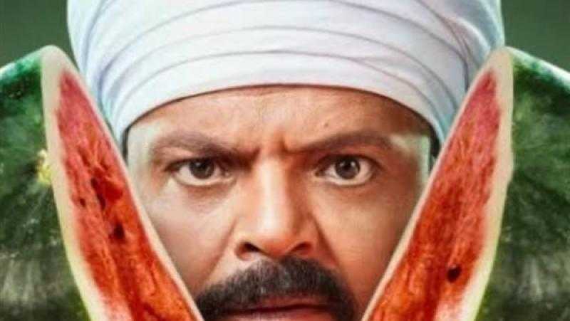 محمد هنيدي يمازح متابع أشاد بفيلم مرعي البريمو: قبضت مني كام ؟