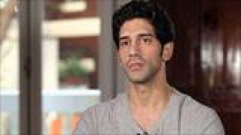 أحمد مجدي: عمل الممثل مع مخرج حرفي أمر مجهد لكنه ينتهي بعمل أفضل