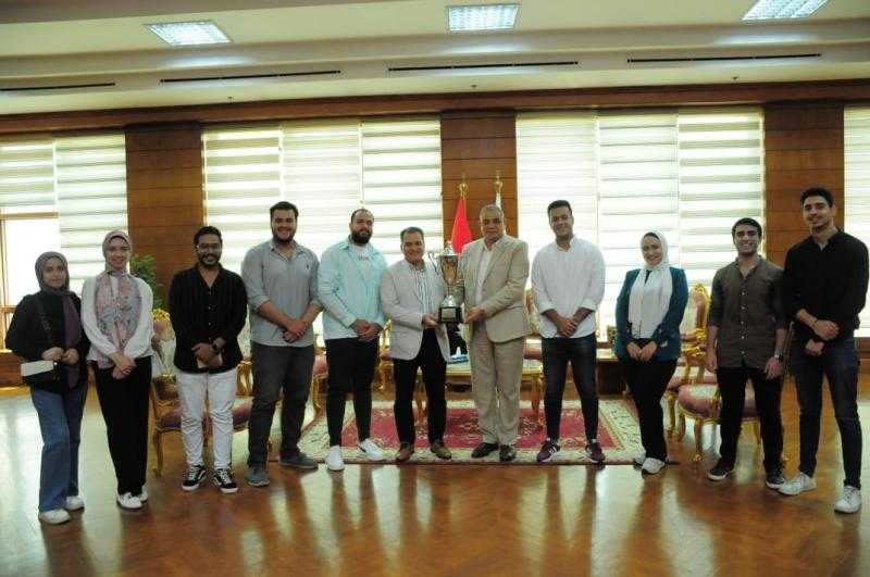 فريق جامعة كفر الشيخ يحصد المركز الأول في مسابقة enactus في مصر.. صور