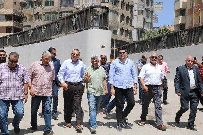 محافظ الشرقية يتفقد موقف قرية جزيرة سعود بالحسينية والمقام ضمن ”حياة كريمة”.. صور