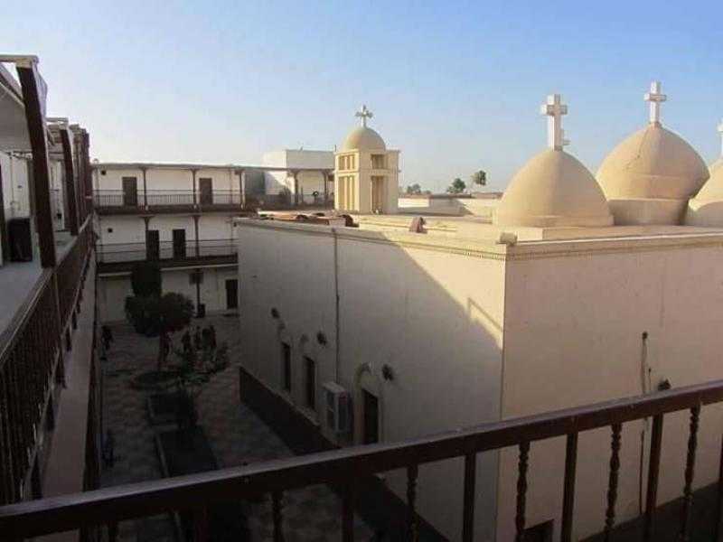 احتفال أقباط بني سويف ببدء صوم السيدة العذراء في دير بياض العرب