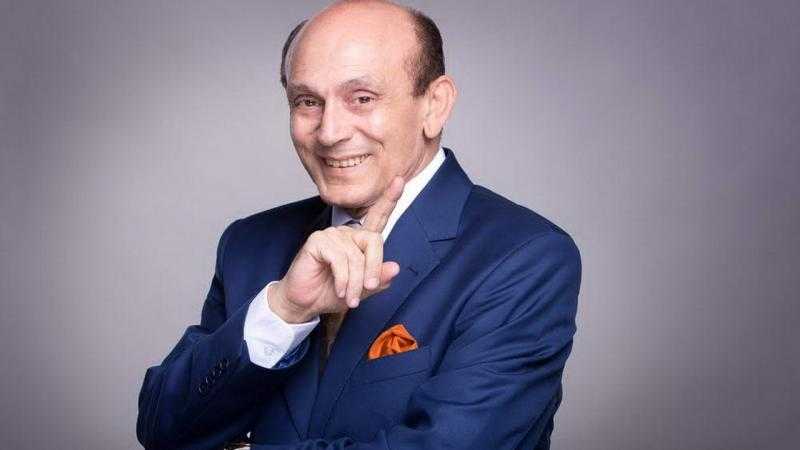 محمد صبحي يشارك في افتتاح معرض الساقية للكتاب