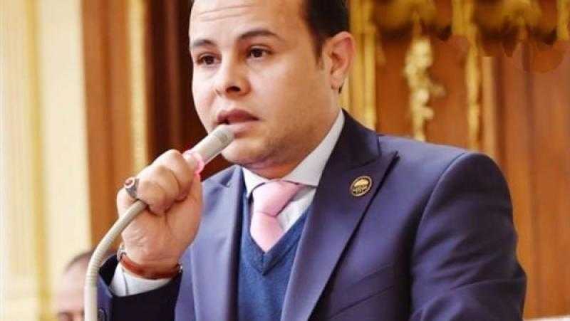مدحت الكمار: قناة السويس الجديدة عكست للعالم قدرة مصر على البناء.. وافتتاحها عزز الاقتصاد الوطني