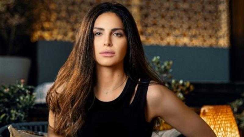مروة نصر تعلن خضوع آمال ماهر لعملية جراحية دقيقة