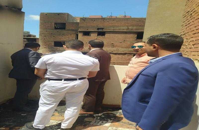 النيابة الإدارية تعاين موقع حريق شب بوشة تصنيع أثاث بدمياط