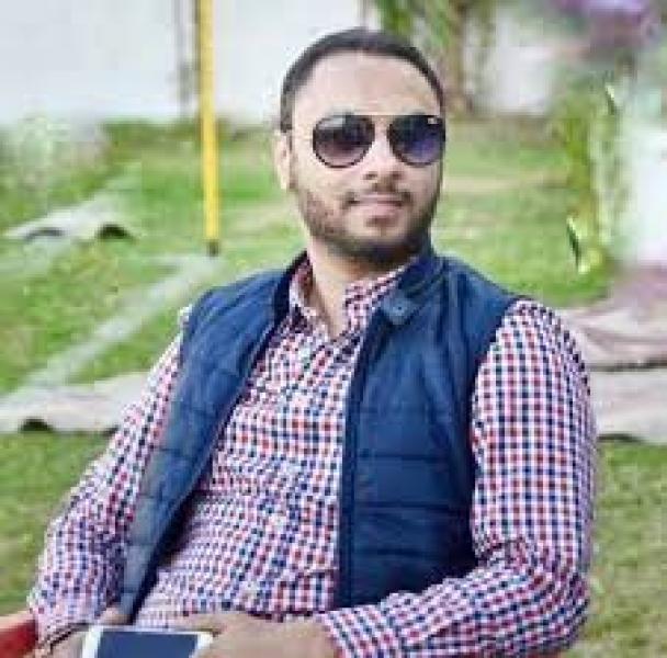 رئيس المريخ يحذر من اختفاء الأندية الجماهيرية.. ويطالب بتطبيق اللعب النظيف