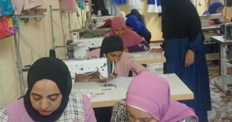 وزارة العمل: حصر العمالة غير المنتظمة بمشروعات الوادى الجديد