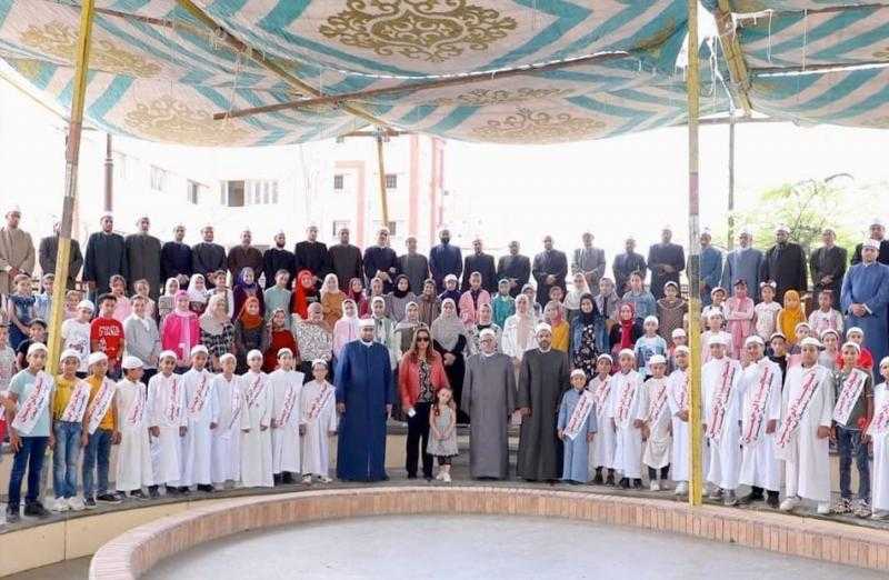 وزير الأوقاف يشكر محافظ دمياط على اهتمامها بحفظة القرآن الكريم من أبناء المحافظة