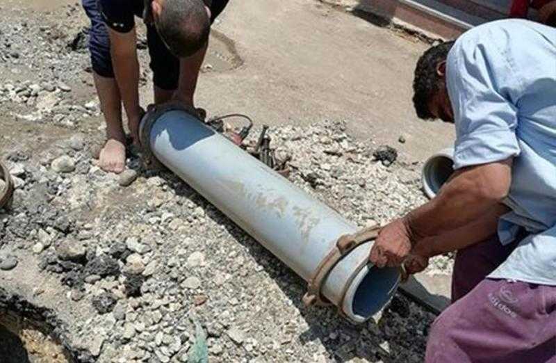 انقطاع المياه عن 10 قرى بالجيزة بسبب كسر مفاجئ بخط مياه في العياط