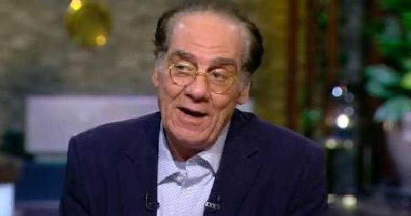 أحمد فؤاد سليم يفسر سبب غياب عادل إمام وعائلته عن مهرجان القومي للمسرح