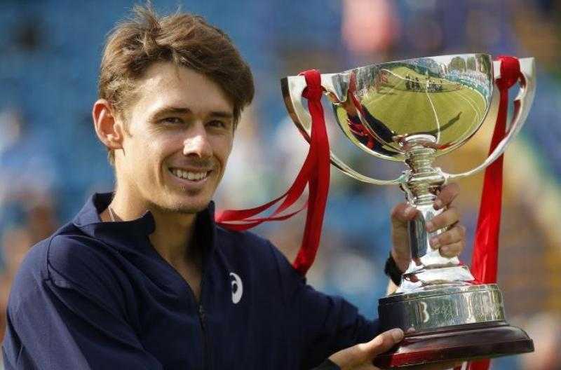 دي مينور يصعد لملاقاة سينر في نهائي بطولة تورنتو للتنس