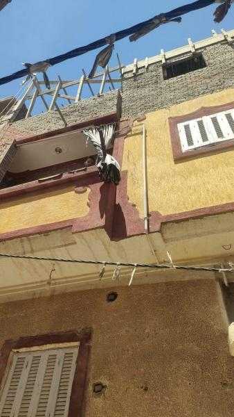 إيقاف بناء مخالف والتحفظ على مواد البناء في العامرية غرب الإسكندرية.. صور