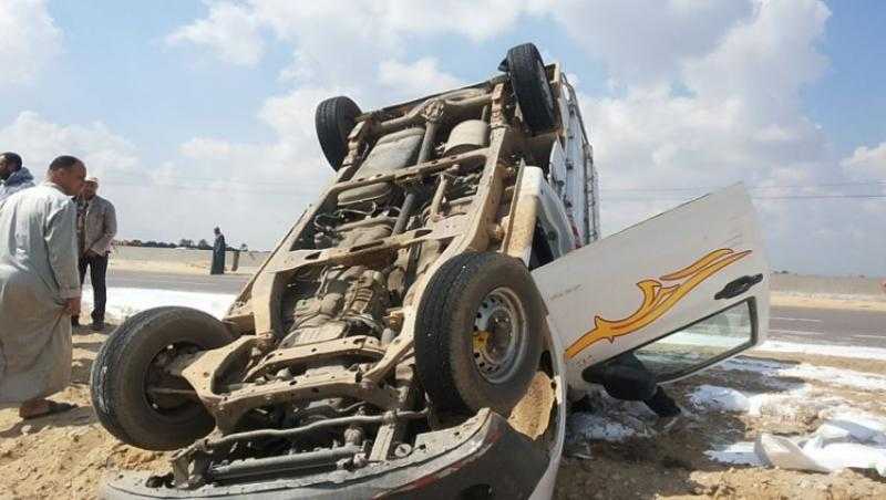 إصابة 4 أشخاص في انقلاب سيارة نصف نقل بالبحيرة