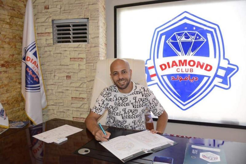 بعد انضمامه لنادي دياموند.. عفروتو نجم الأهلي السابق يكشف تفاصيل صفقته