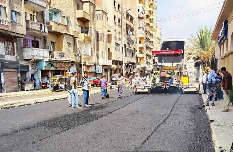 محافظ الغربية يتابع أعمال الرصف والتطوير بالمحلة الكبرى