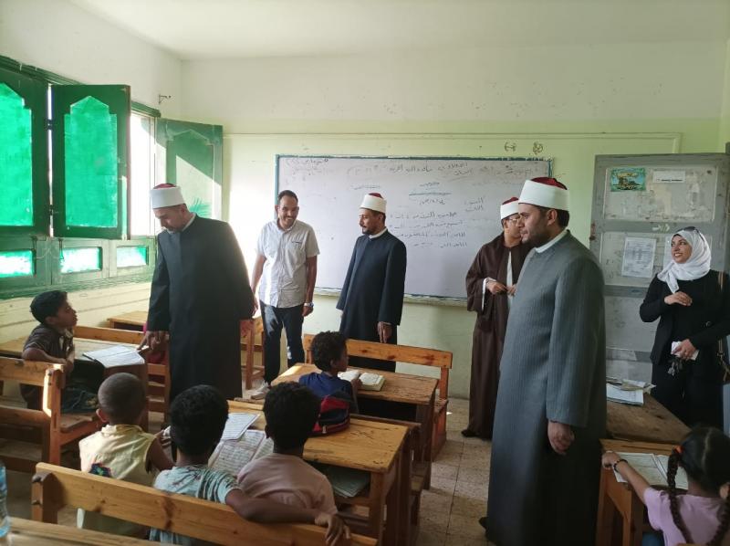 في ختام جولته التفقدية.. مدير الجامع الأزهر يتابع رواق البحر الأحمر