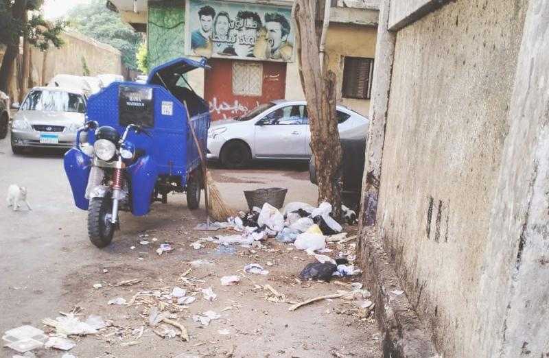 رئيس حي السيدة زينب يتابع منظومة تشغيل التروسيكل في جمع المخلفات