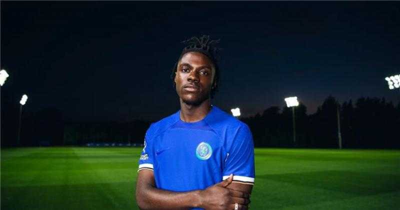 رسمياً .. تشيلسي يتعاقد مع لافيا