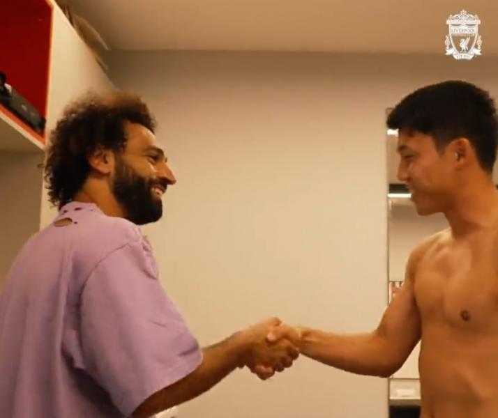 محمد صلاح يوجه رسالة للاعب ليفربول الجديد