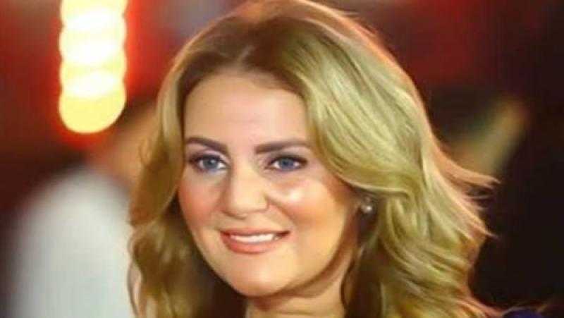 رانيا محمود ياسين تكشف حقيقة خضوعها لعمليات تجميل