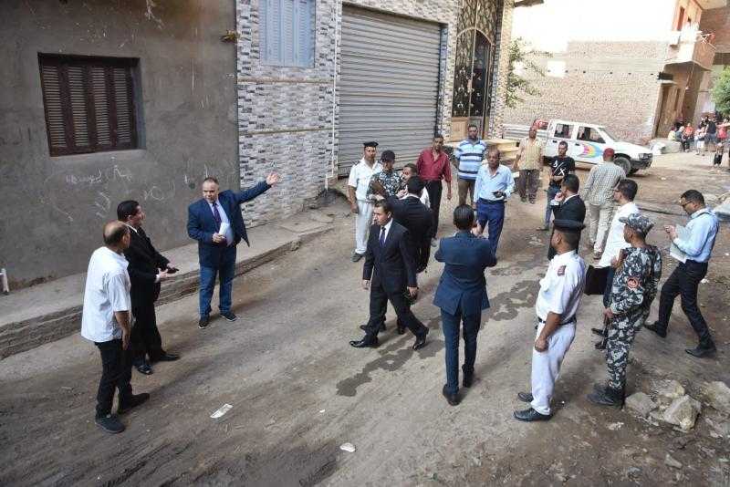 النيابة الإدارية تعاين موقع حريق عقار شارع ”ثابت عبد الجواد” بالحوامدية | صور