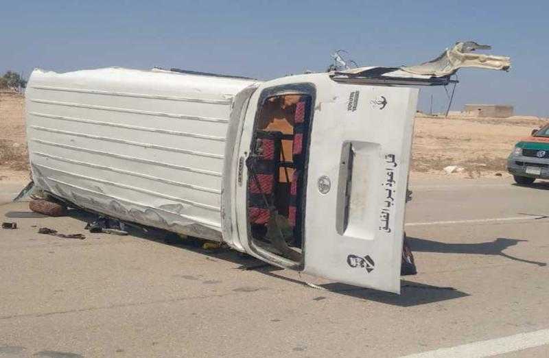 إصابة 18 شخصا في انقلاب سيارة ميكروباص بالدقهلية