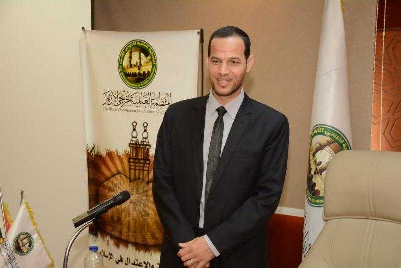 أستاذ عقيدة بالأزهر: المتطرفون يبتدعون تفاسير لـ القرآن الكريم لخدمة أغراضهم