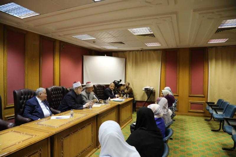 ”البحوث الإسلامية” يختتم المقابلات الشخصية لبعثات الأزهر لدول العالم