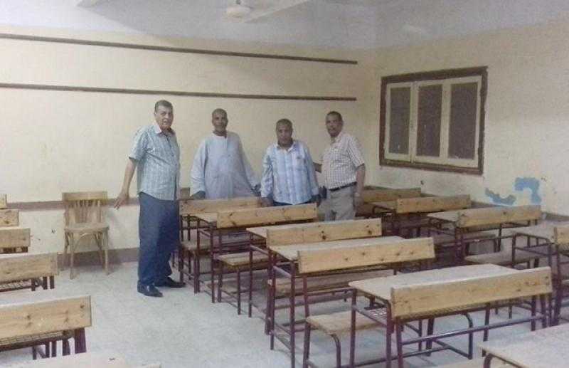 وكيل تعليم كفر الشيخ يتفقد استراحات الثانوية العامة للاطمئنان على توفير الخدمات ويلتقي بالمراقبين