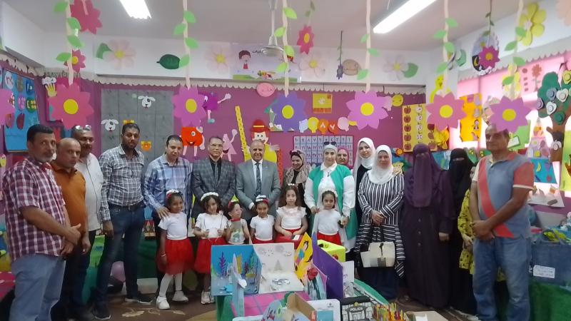 وكيل تعليم كفر الشيخ يفتتح معرض ختام الأنشطة الصيفية بإدارة غرب