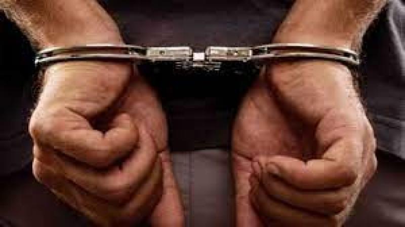 ضبط عامل تعدى على شخصين بصالون حلاقة بالقاهرة