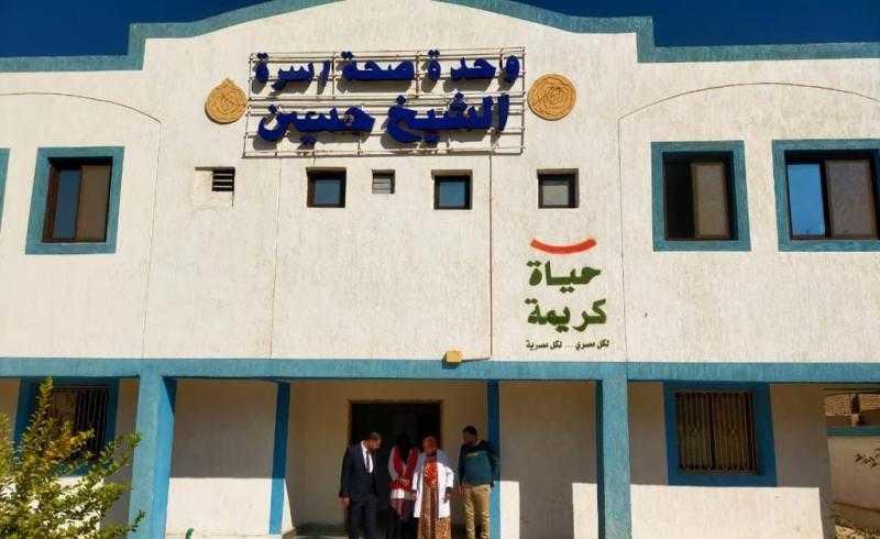 محافظ قنا يتعهد بمحاسبة المقاولين المتاخرين عن تنفيذ المشروعات الخدمية