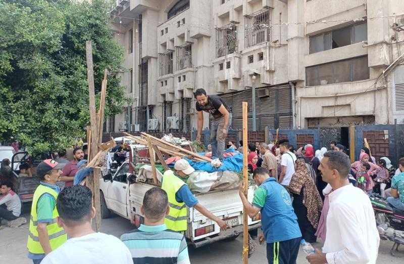 نائبة محافظ القاهرة تتابع رفع الإشغالات من نطاق مستشفى أبو الريش في حي السيدة زينب