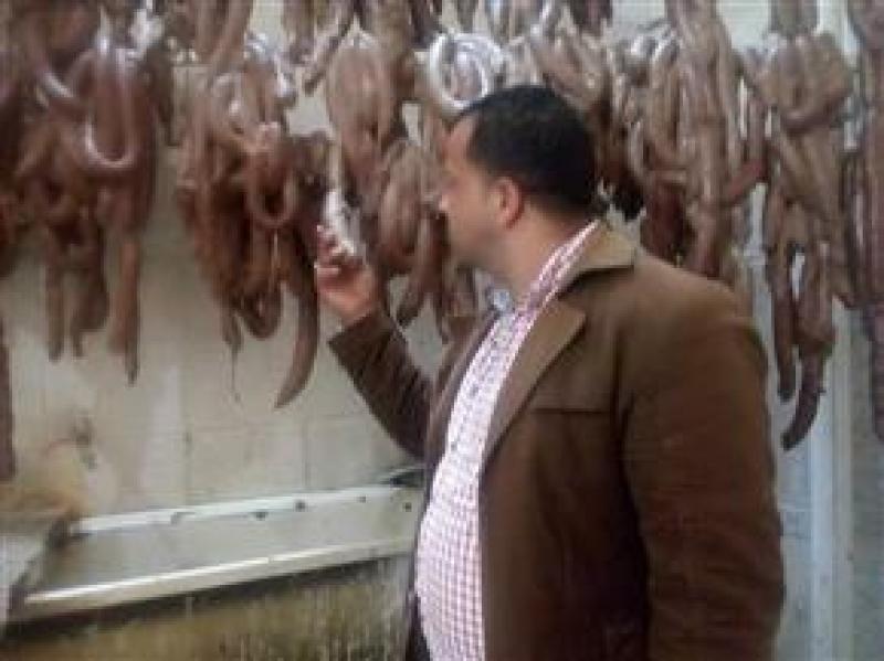 خط أحمر