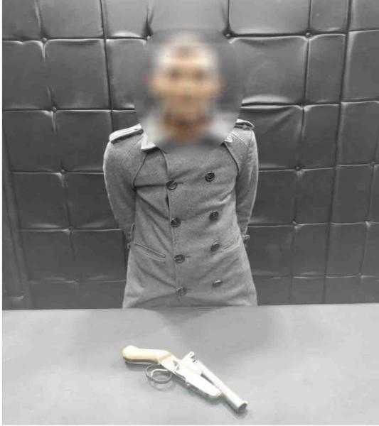 سائق يسرق سيدة تحت تهديد السلاح أثناء توصيلها بمدينة نصر