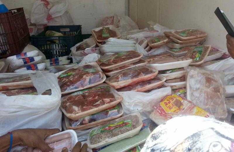 مصادرة 77 كيلو لحوم ودواجن ورنجة من الأسواق في الغربية