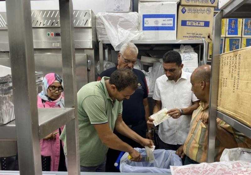 رفع 245 حالة إشغال طريق وإعدام 10 كيلو مواد غذائية فاسدة بحي شرق الإسكندرية