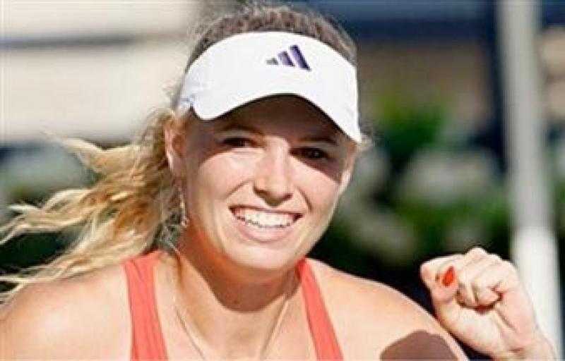 فوزنياكي تعود بقوة للبطولات الكبيرة وتتأهل للدور الثاني في فلاشينج ميدوز