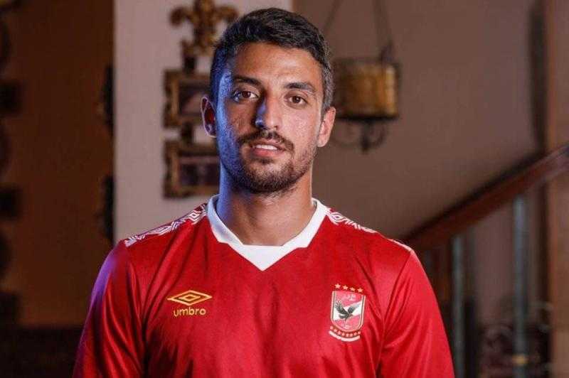 طاهر محمد طاهر يهدر فرصة الهدف الرابع للأهلي في شباك جورماهيا