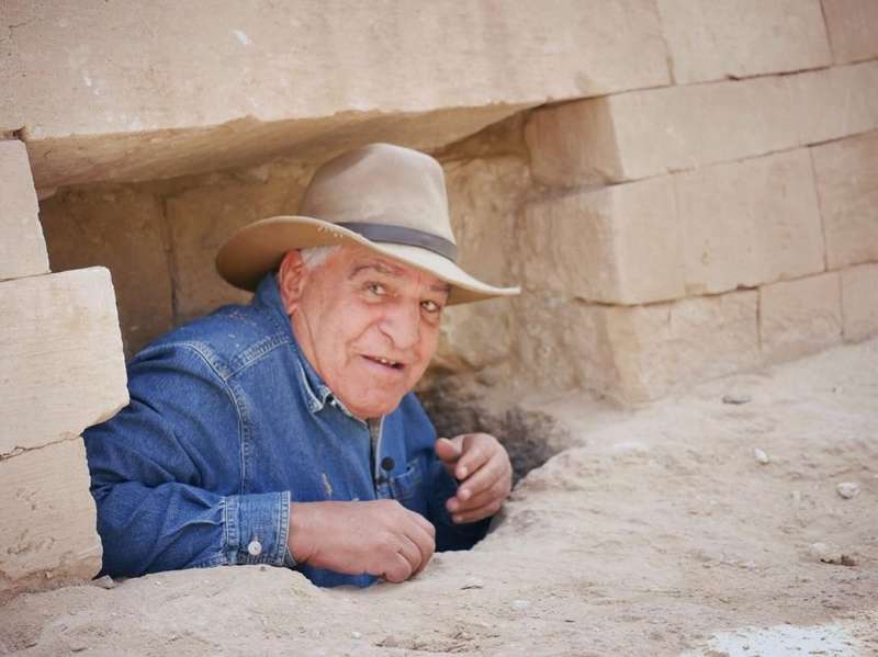 خط أحمر