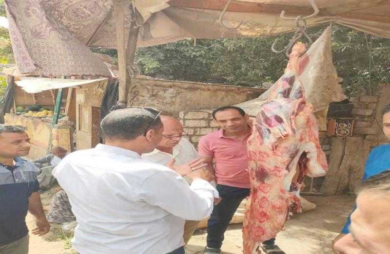 تحرير 11 محضرًا لجزارين في البحيرة يبيعون لحومًا مذبوحة خارج المجازر