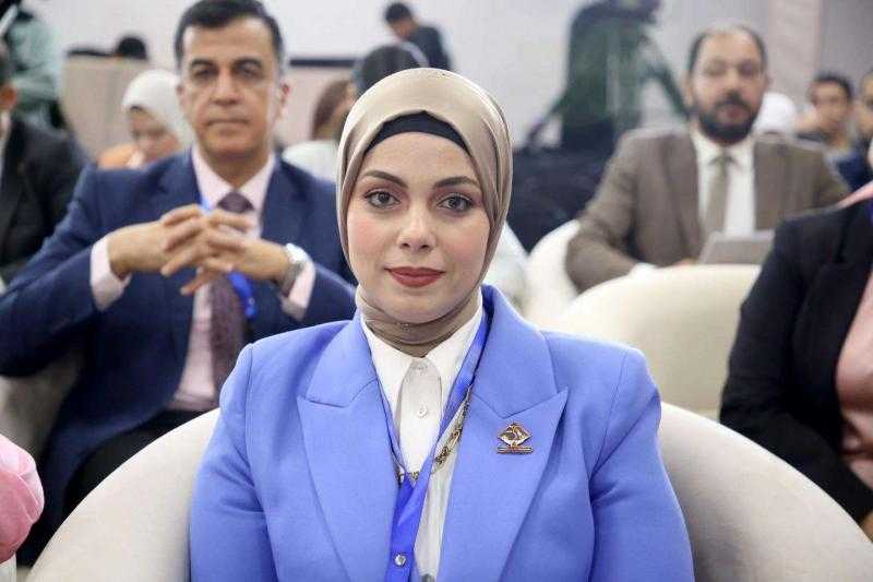 شريهان القشاوي تقترح دمج الأحزاب السياسية لعشرة أحزاب سياسية بحد أقصى وفقا للأيديولوجيات