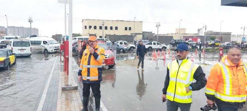 رئيس ”الصرف الصحي” بالإسكندرية يشدد على الاستعداد لاستقبال فصل الشتاء