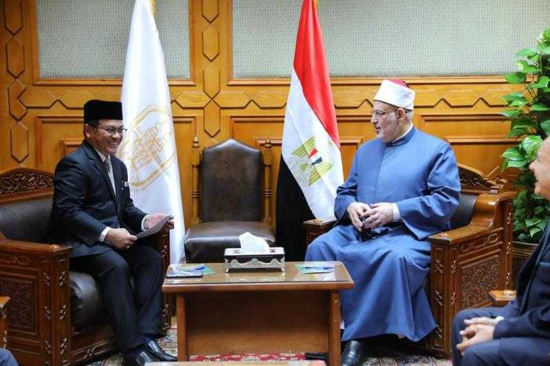 وكيل الأزهر يستقبل وزير الشؤون الإسلامية الماليزي لبحث سبل التعاون المشترك