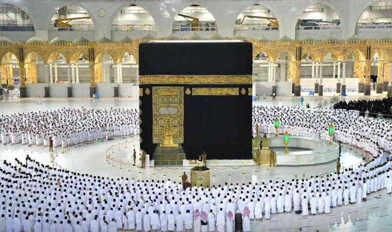 وسط انتقادات واسعة.. ”بيزنس عمرة البدل” يشعل غضب السوشيال ميديا.. والأزهر يحسم الجدل