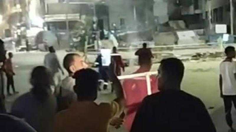 السيطرة على تسريب غاز مفاجئ بأحد الخطوط الرئيسية في شوارع أسوان وتحذير من استخدام السخان والبوتاجاز