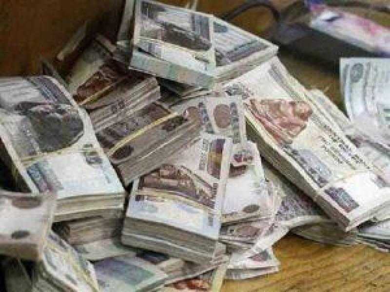 حبس 4 متهمين بانتحال صفة للنصب على المواطنين وبحوزتهم عملات مقلدة في حلوان