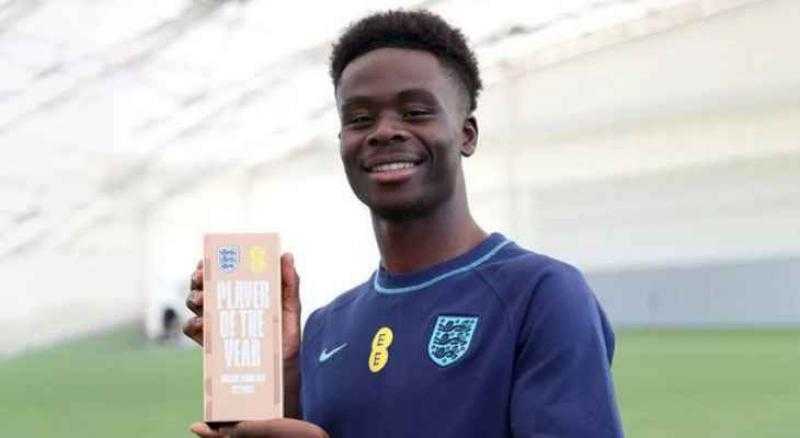ساكا أفضل لاعب إنجليزي للعام الثاني على التوالي