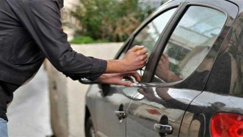 كشف ملابسات سرقة سيارة مواطن وأسرته بالإكراه بالإسماعيلية